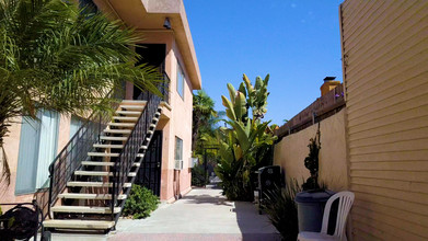 Primo Apartments in San Diego, CA - Building Photo - Building Photo