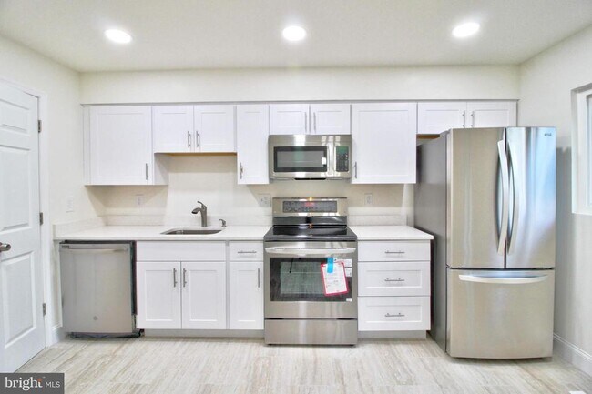 87 Meadowlark Ave in Mount Airy, MD - Building Photo - Building Photo