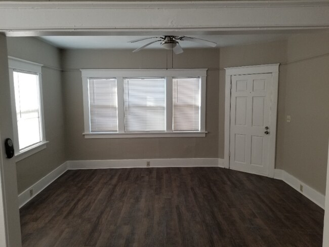 131 W Kimball Ave in Hemet, CA - Building Photo - Building Photo