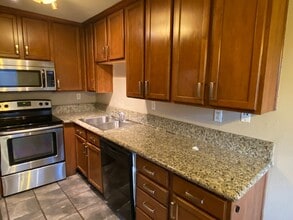 855 E Lexington Ave in El Cajon, CA - Building Photo - Building Photo