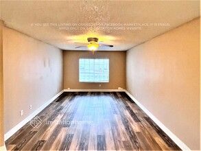 251 Domani Dr in Henderson, NV - Building Photo - Building Photo