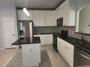 14911 Elkton Dr in San Antonio, TX - Building Photo - Building Photo