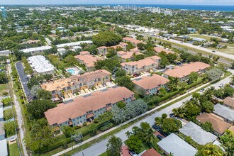 Village At Swinton Square Condominium in Delray Beach, FL - Building Photo - Building Photo