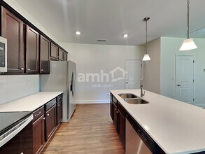 7305 Garrett Ct in Charlotte, NC - Building Photo - Building Photo