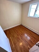 238 Everett St, Unit 1 in Boston, MA - Building Photo - Building Photo