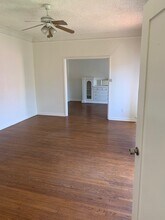 3843 W 27th St, Unit One in Los Angeles, CA - Building Photo - Building Photo