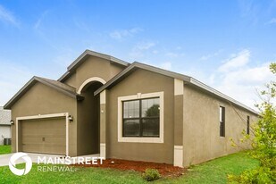 105 NE 7th Pl in Cape Coral, FL - Building Photo