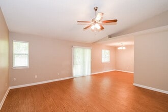 542 Lewis Morris St in Orange Park, FL - Building Photo - Building Photo