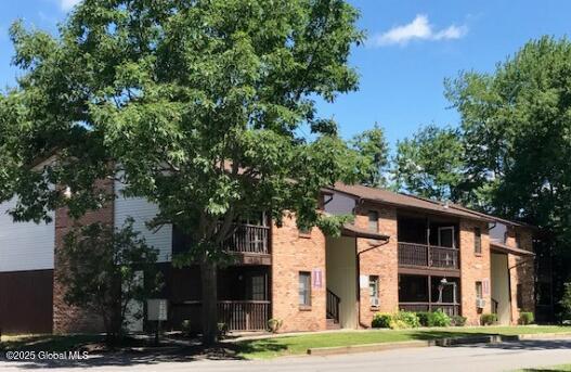 1948 Central Ave in Colonie, NY - Building Photo