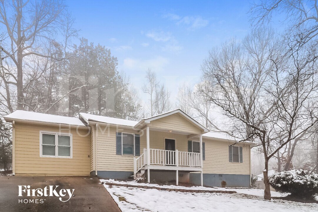 5531 Concord Cir in Gainesville, GA - Building Photo