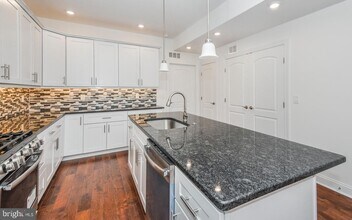 2132 E Sergeant St in Philadelphia, PA - Building Photo - Building Photo