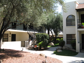 3649 E 3rd St in Tucson, AZ - Foto de edificio - Building Photo