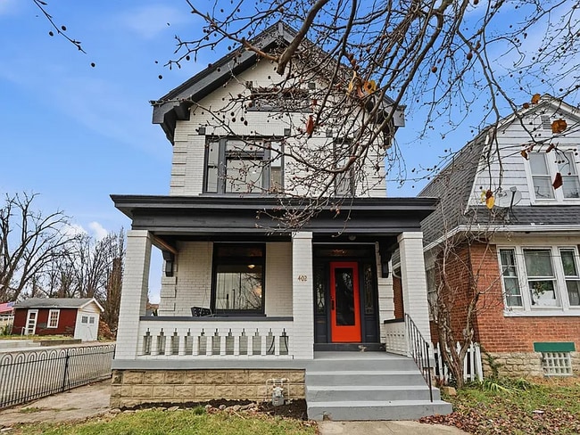 property at 402 E 18th St