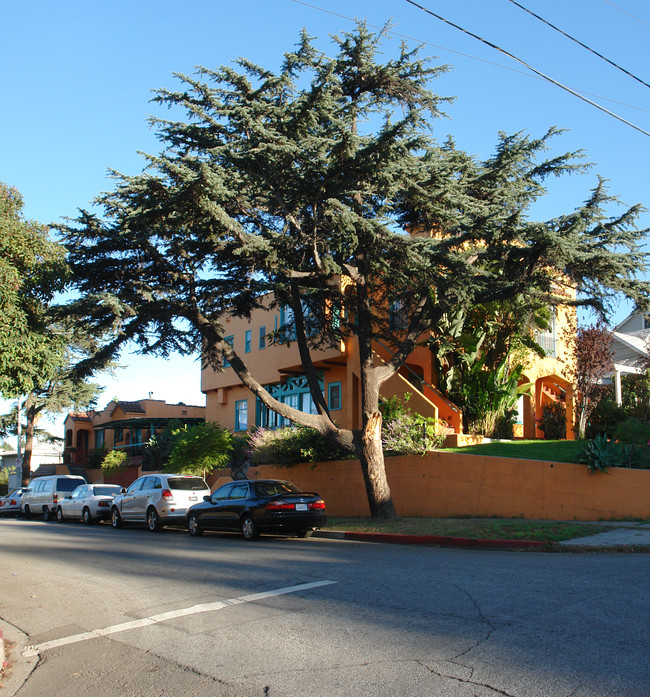 801-805 N La Fayette Park Pl in Los Angeles, CA - Building Photo - Building Photo