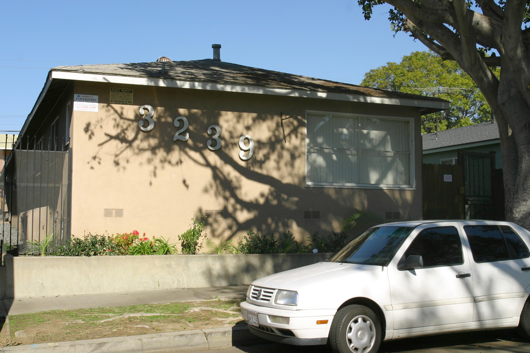 3239 E Wilton St in Long Beach, CA - Building Photo