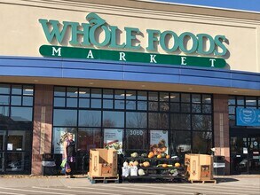 3150 Excelsior Blvd, Unit 408 in Minneapolis, MN - Foto de edificio - Building Photo