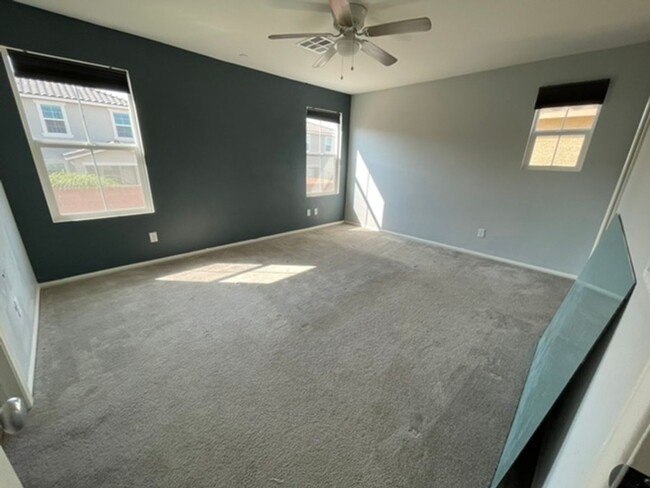 2955 Tranquil Brook Ave in Henderson, NV - Building Photo - Building Photo