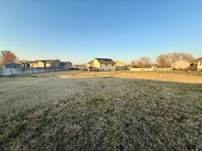 2629 E Old Spring Rd in Derby, KS - Building Photo - Building Photo
