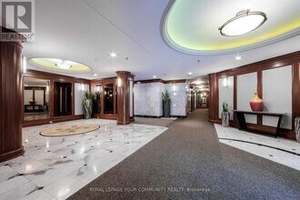 1121-1121 Steeles Ave W in Toronto, ON - Building Photo - Building Photo