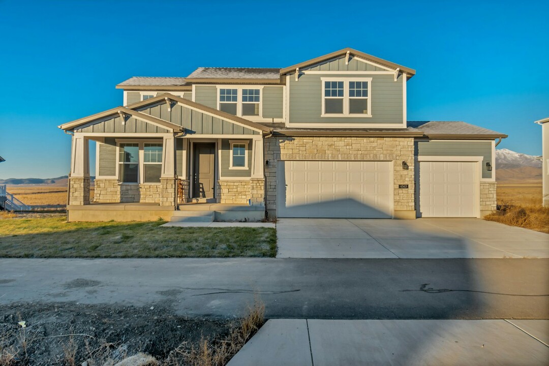 6563 N Bismark Peak in Eagle Mountain, UT - Building Photo