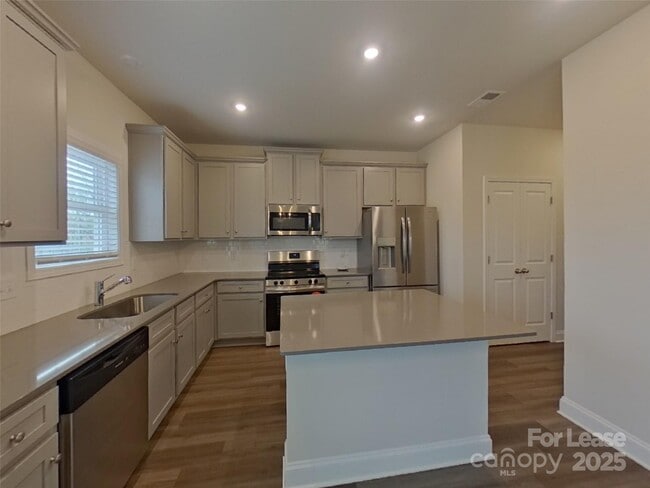 176 Queenshall Rd in Mooresville, NC - Building Photo - Building Photo