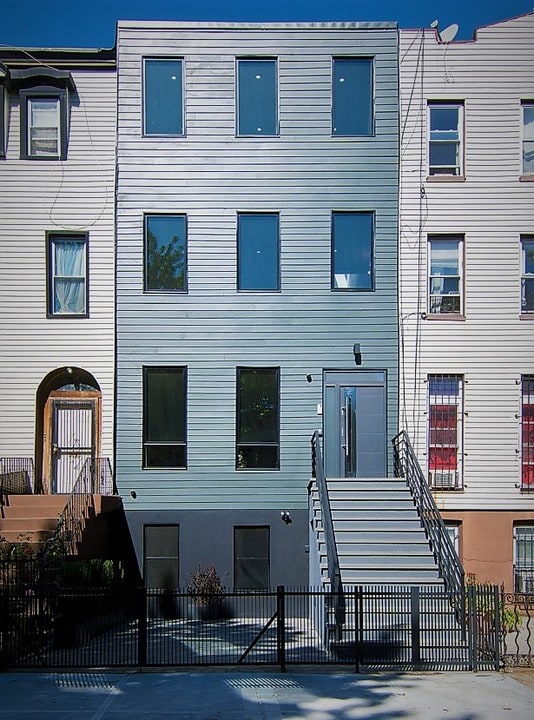 253 Macon St in Brooklyn, NY - Foto de edificio