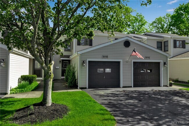 3058 E River Rd in Grand Island, NY - Building Photo - Building Photo