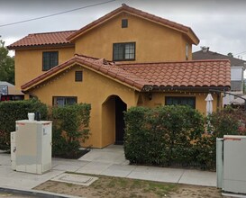2040 Glenwood Rd in Glendale, CA - Building Photo - Building Photo
