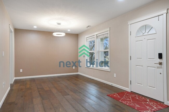 6411 Douglas Ave SE in Snoqualmie, WA - Building Photo - Building Photo