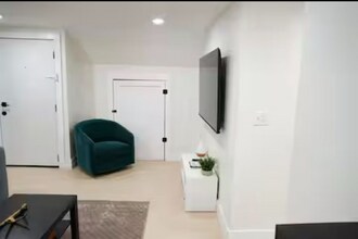 466 Avon Ave, Unit 3 in Newark, NJ - Foto de edificio - Building Photo