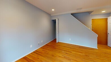 2300 18th St NW in Washington, DC - Building Photo - Building Photo