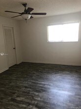 3477 NW 44th St-Unit -105 in Lauderdale Lakes, FL - Foto de edificio - Building Photo