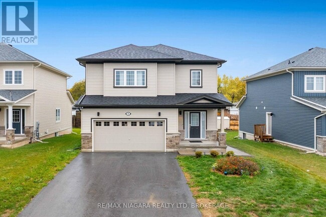 property at 90 Hillcrest Rd