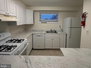 5485 Harpers Farm Rd in Columbia, MD - Building Photo - Building Photo