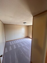 10 F St in Holts Summit, MO - Building Photo - Building Photo
