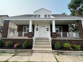 19277 Dorothy Ave in Rocky River, OH - Building Photo