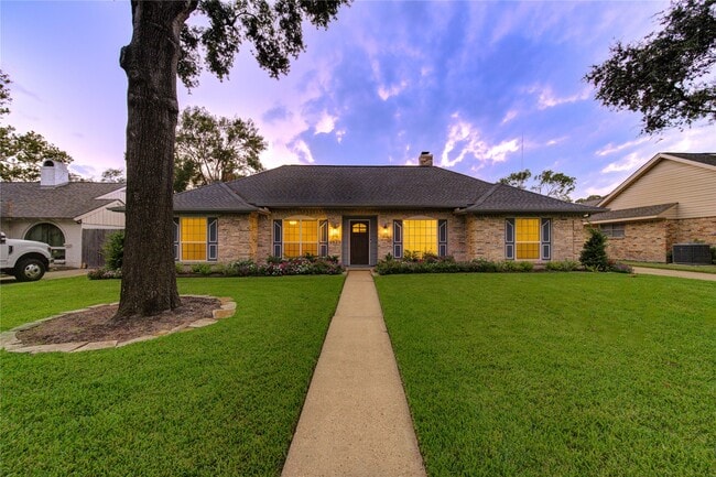 property at 2523 Anniston Dr