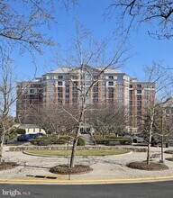 11760 Sunrise Valley Dr in Reston, VA - Building Photo - Building Photo