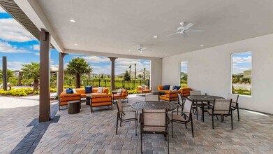 34310 Redwood Dawn Ln, Unit 34310 in Wesley Chapel, FL - Foto de edificio - Building Photo