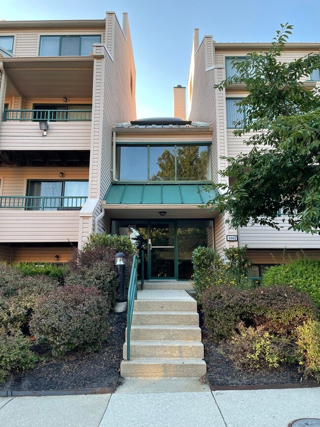 8002 Valley Manor Rd, Unit 8002 Valley Manor Rd 1B