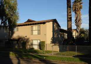 1757 W Sumac Ln in Anaheim, CA - Building Photo - Building Photo