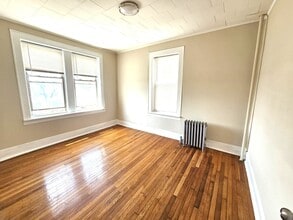 382 Bloomfield Ave in Bloomfield, NJ - Building Photo - Building Photo