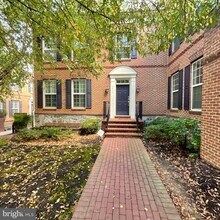 3911 Chain Bridge Rd in Fairfax, VA - Building Photo - Building Photo