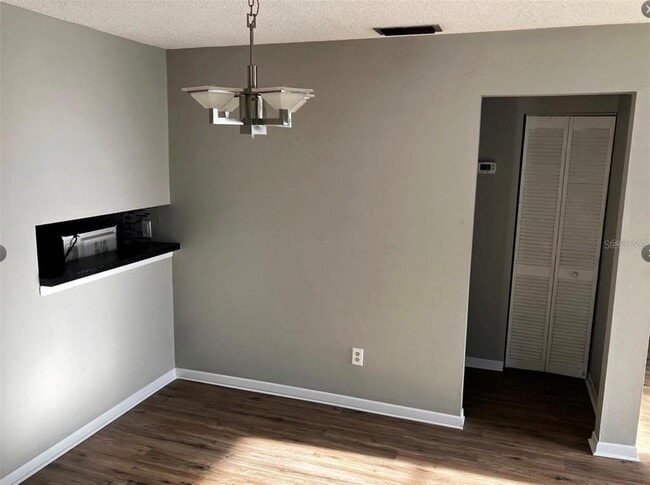 10722 Crowngate Ln in Tampa, FL - Building Photo - Building Photo