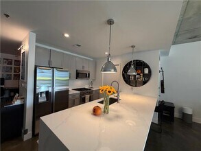 845 Spring St NW, Unit 524 in Atlanta, GA - Building Photo - Building Photo
