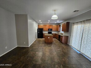 1294 W Agrarian Hills Dr in San Tan Valley, AZ - Building Photo - Building Photo