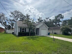 4108 Monona Ave in Spring Hill, FL - Building Photo - Building Photo
