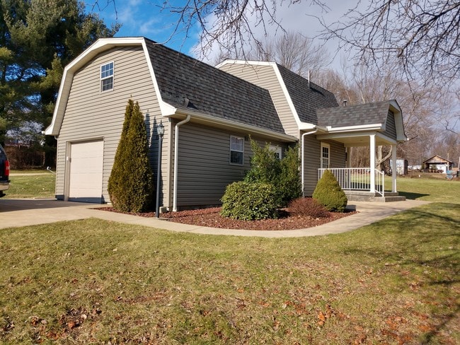 property at 1528 5th Ave