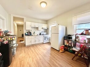 84 Day St, Unit 3 in Boston, MA - Building Photo - Building Photo