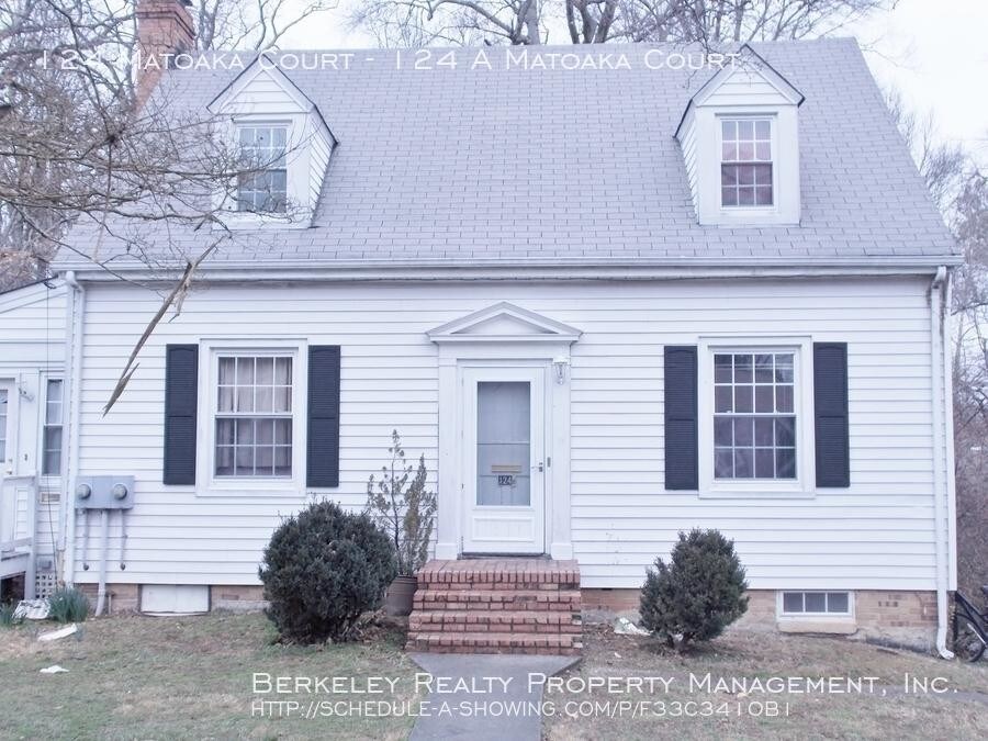 124 Matoaka Ct in Williamsburg, VA - Building Photo